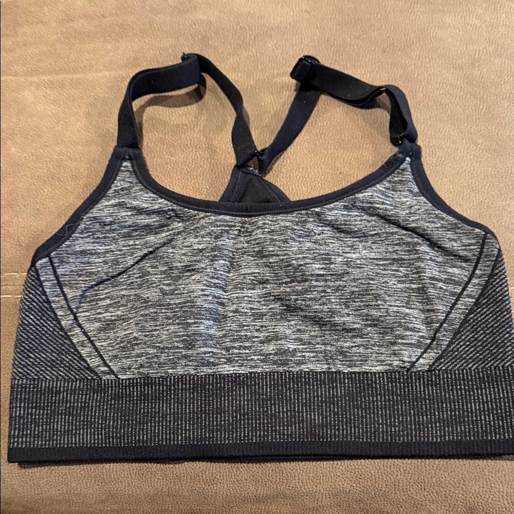 Girls All in Motion Black/Gray Sports Bra Size L